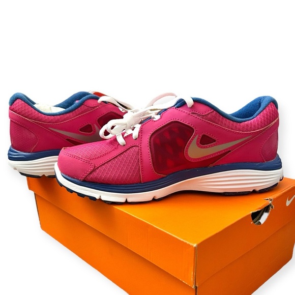 Nike Dual Fusion Run Sneakers 6Y/8W Athletic Pink Running Shoes - Picture 1 of 8